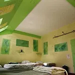 Mitte\'S Backpacker Hostel